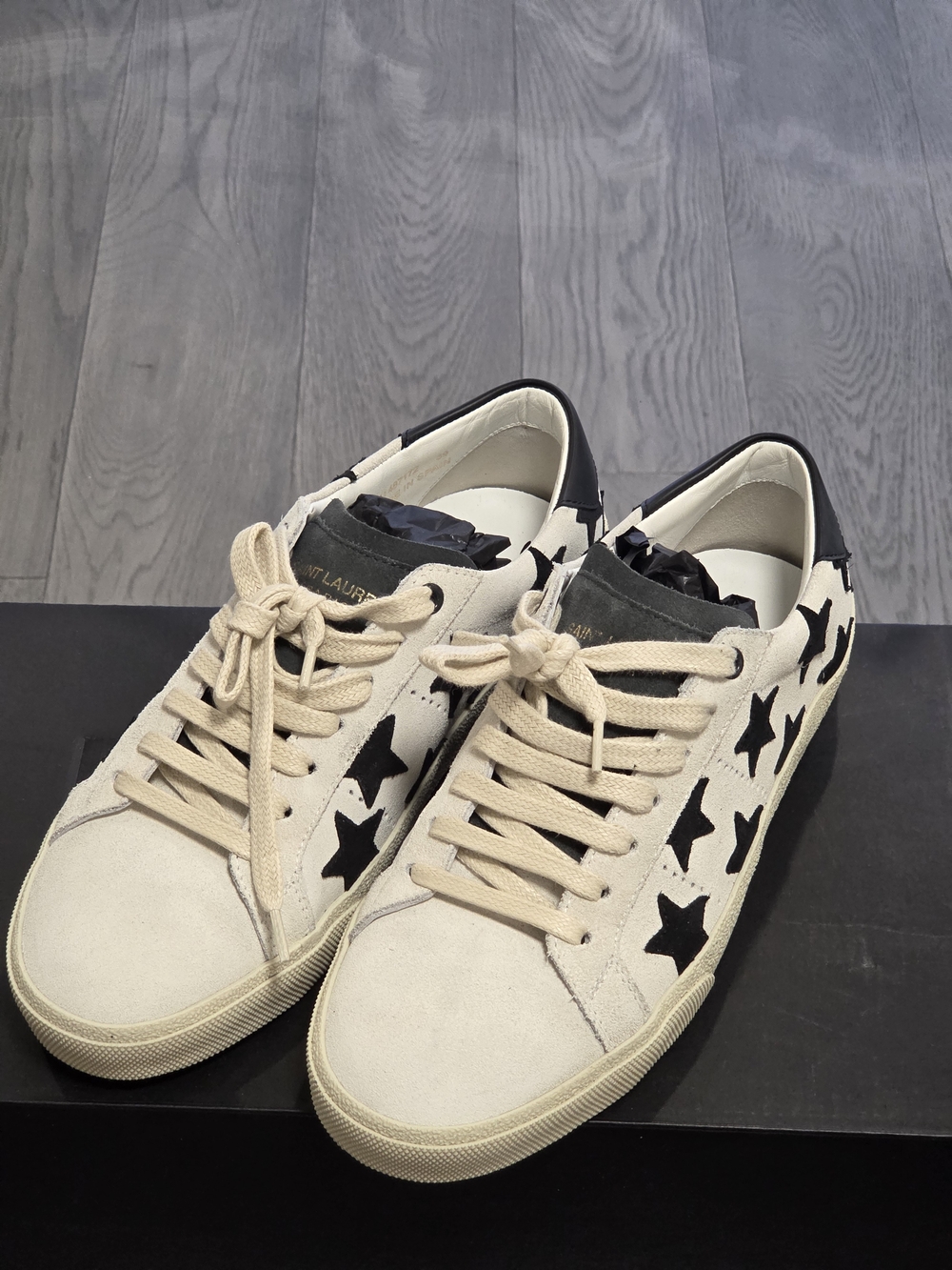 Saint Laurent Unisex White Suede Star-Accent Sneakers
